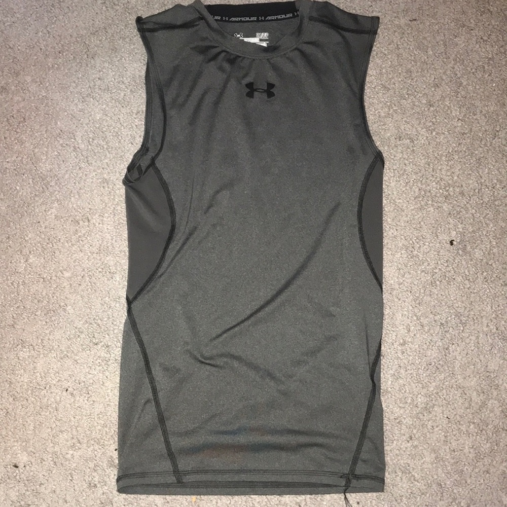 UA workout tank